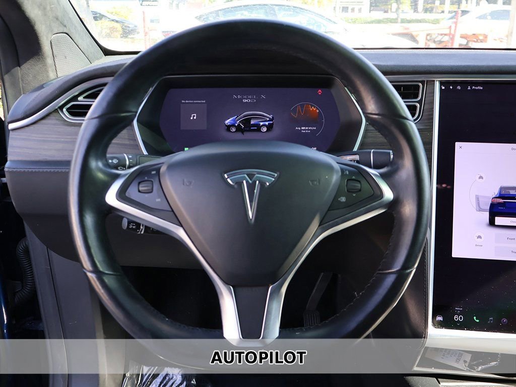 Used 2016 Tesla Model X 90D image 3