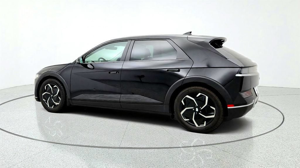 Used 2023 Hyundai Ioniq 5 SE RWD image 7