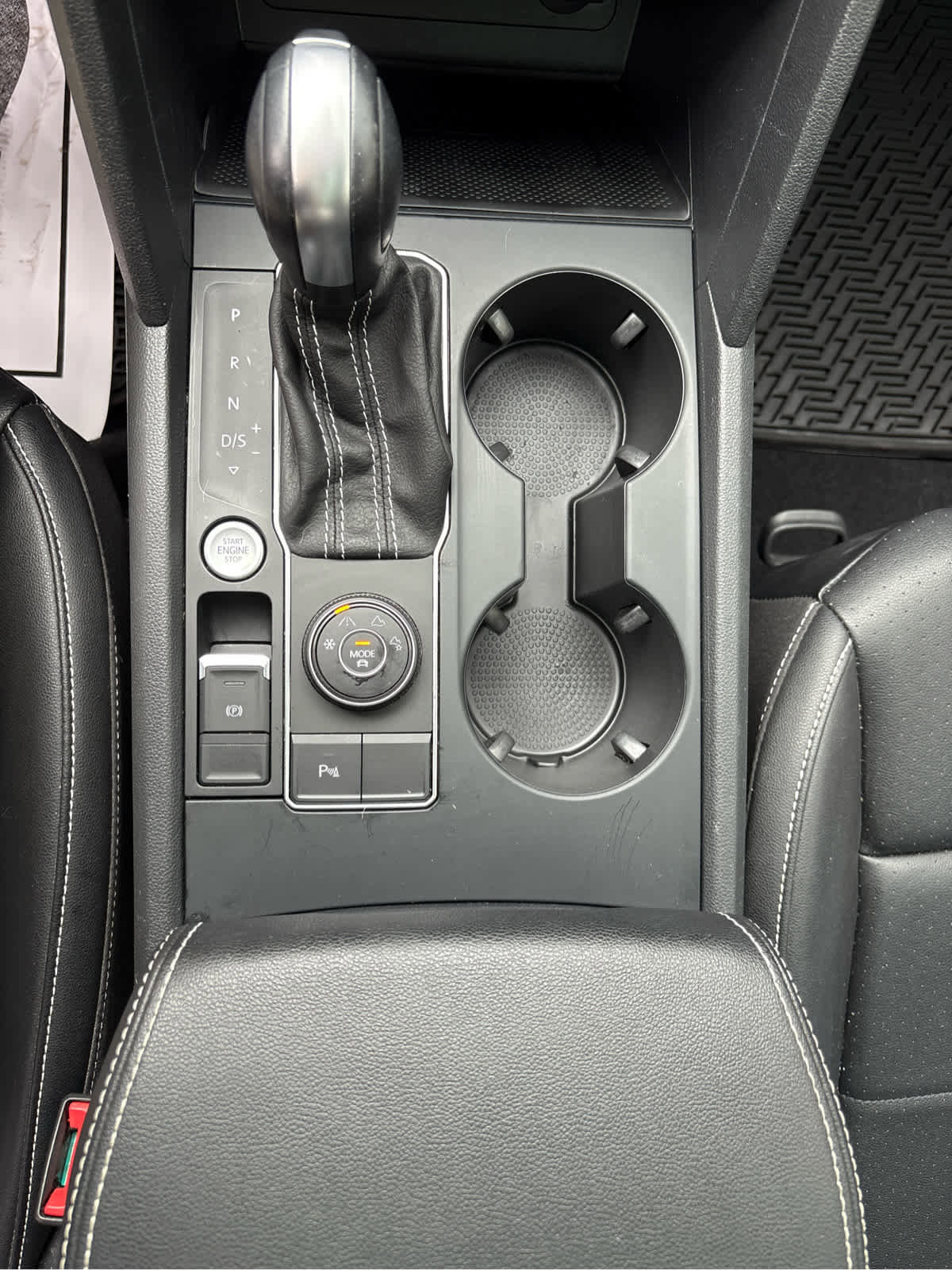 Used 2021 Volkswagen Atlas SE image 16