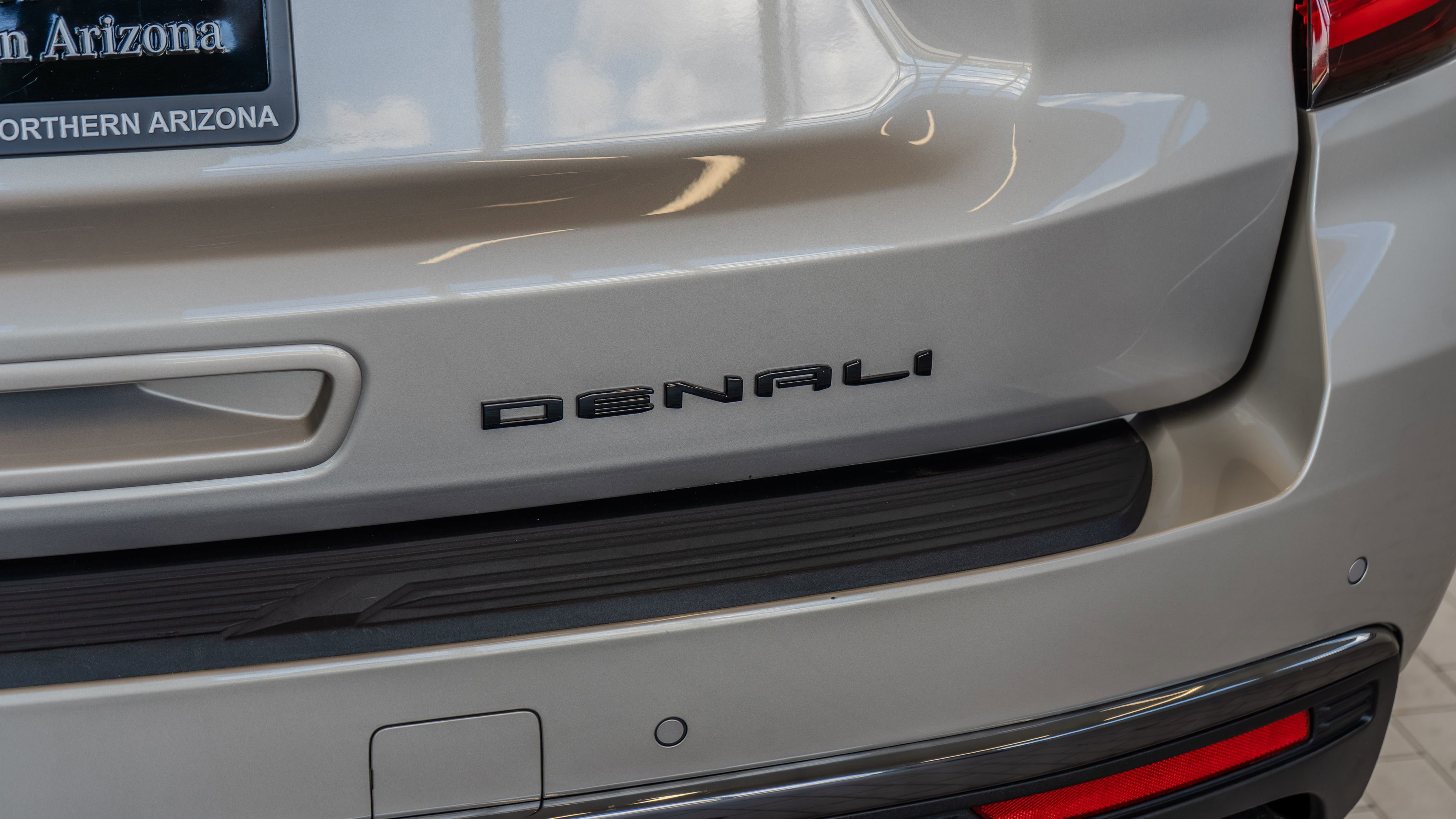 Used 2023 GMC Yukon Denali Ultimate image 24