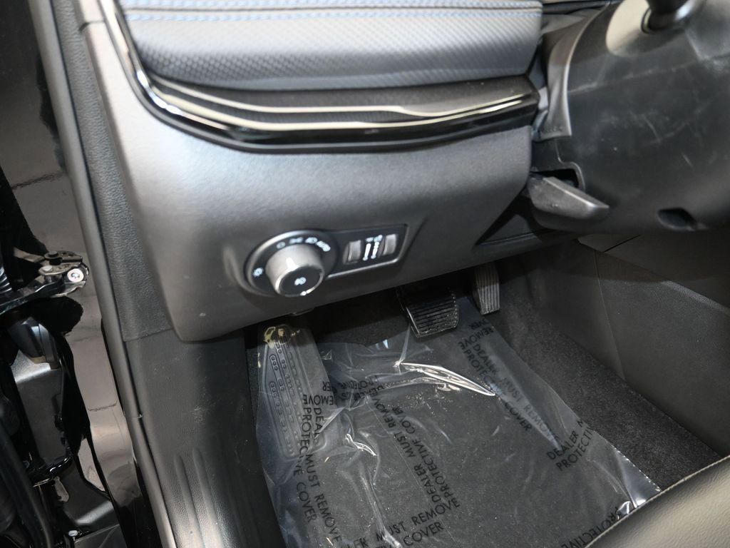 New 2026 Jeep Compass Latitude image 13