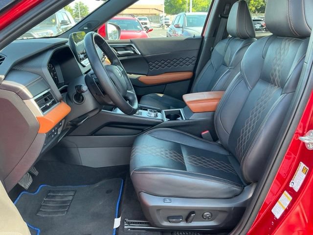 Used 2024 Mitsubishi Outlander SEL Black Edition AWD/4WD image 18