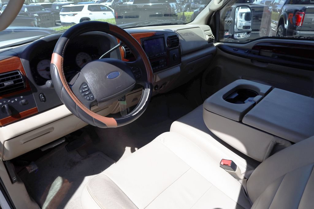 Used 2007 Ford F350 Lariat AWD/4WD image 11