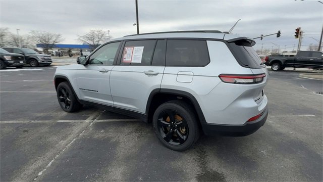 Used 2021 Jeep Grand Cherokee L Laredo image 6