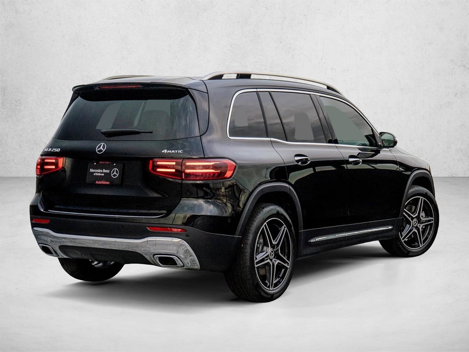 New 2026 Mercedes-Benz GLB 250 4MATIC image 2