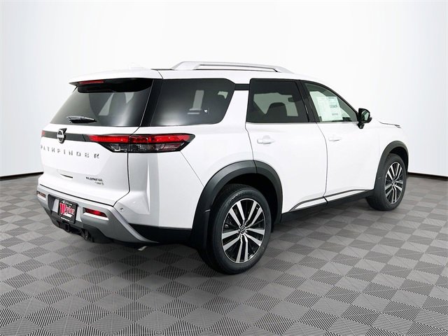 New 2025 Nissan Pathfinder Platinum w/ Cargo Package image 34