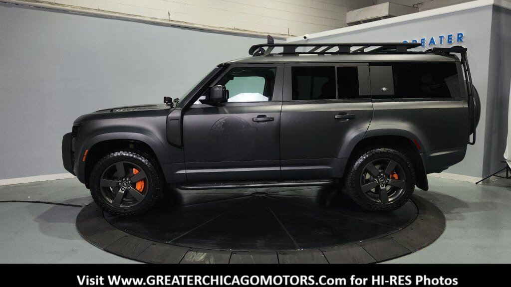 Used 2023 Land Rover Defender 130 SE AWD/4WD image 7