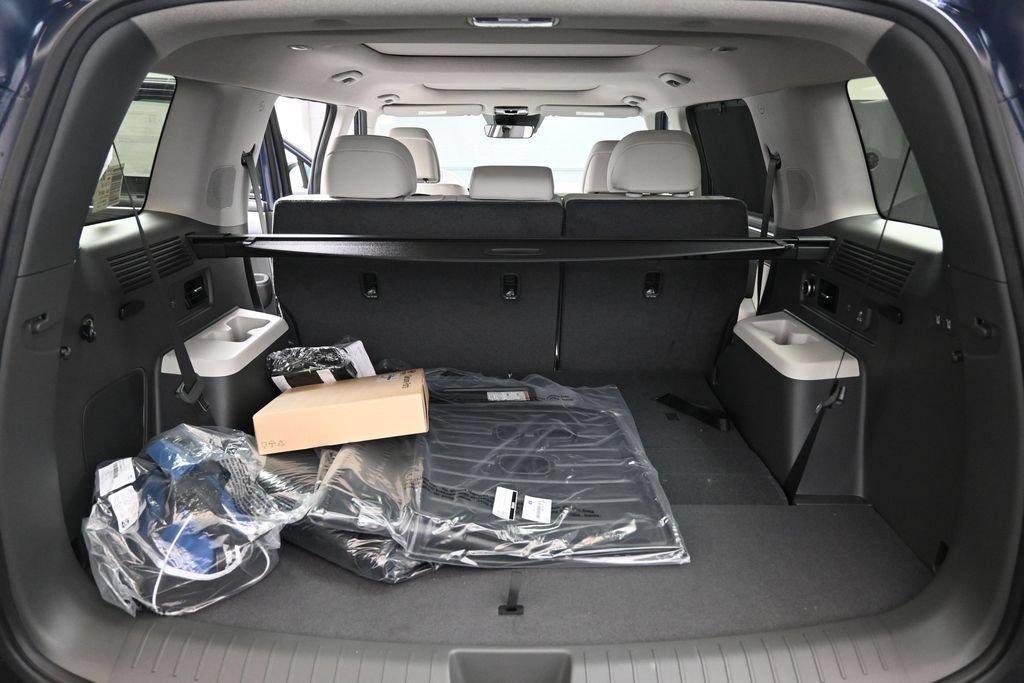 New 2026 Hyundai Santa Fe Limited AWD/4WD image 17