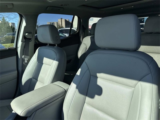 Used 2021 GMC Acadia SLT w/ Premium Package image 18