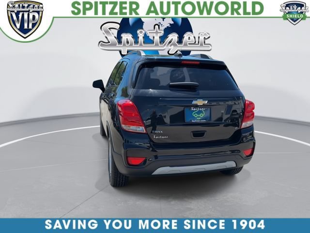 Used 2020 Chevrolet Trax LT w/ Sun & Sound Package FWD image 8