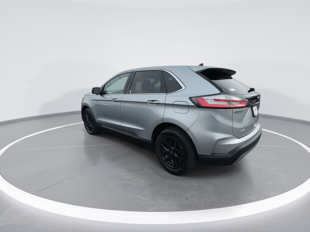 Used 2022 Ford Edge SEL image 6