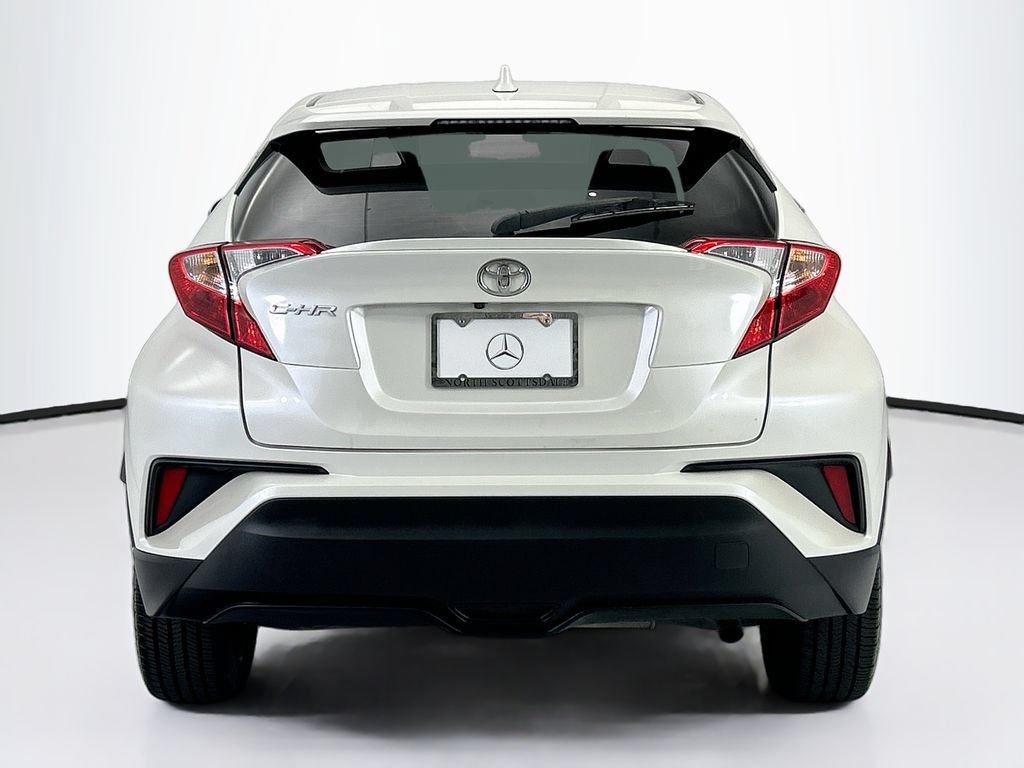 Used 2019 Toyota C-HR XLE FWD image 6