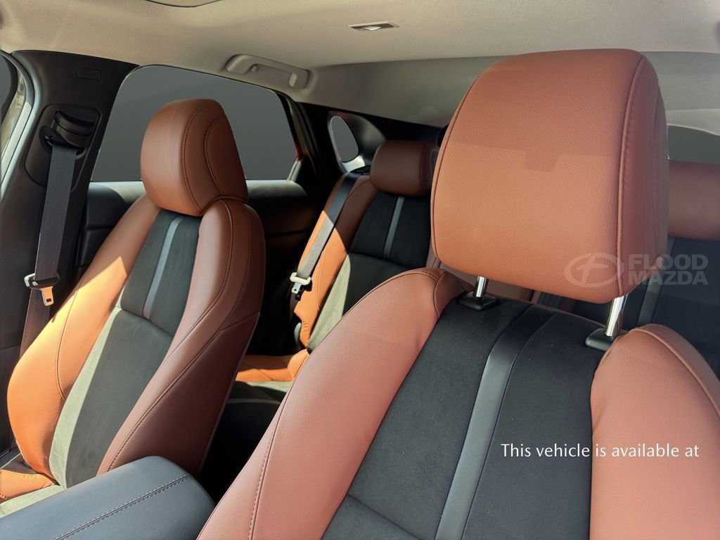 New 2025 MAZDA CX-30 Carbon image 9