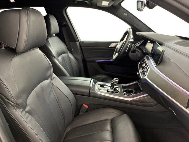 Used 2022 BMW X7 xDrive40i w/ Executive Package AWD/4WD image 14
