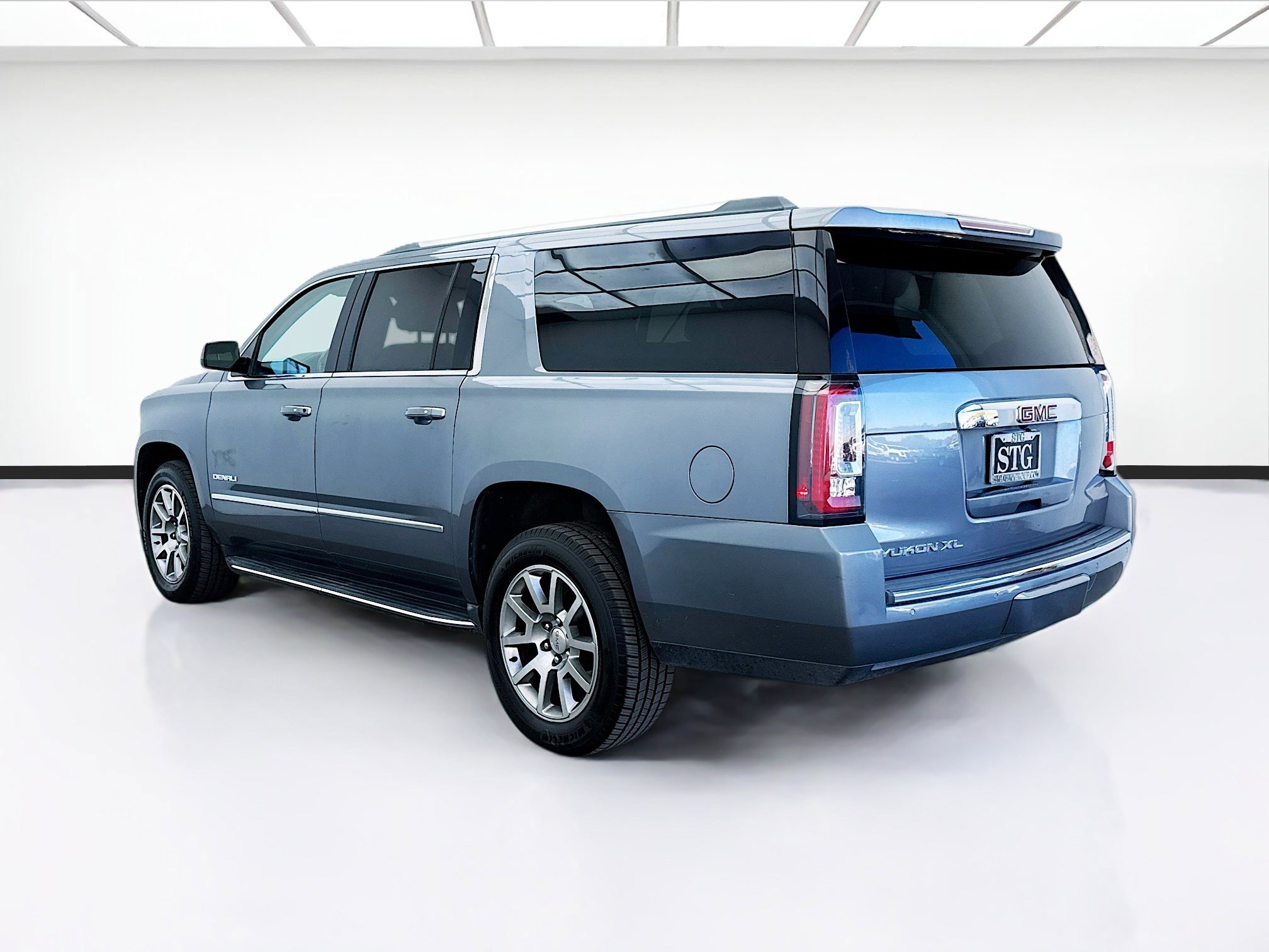 Used 2020 GMC Yukon XL Denali image 6