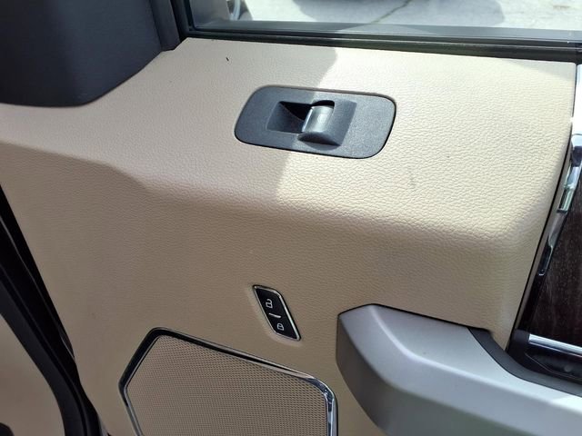 Used 2019 Ford F250 Lariat w/ Lariat Value Package AWD/4WD image 30