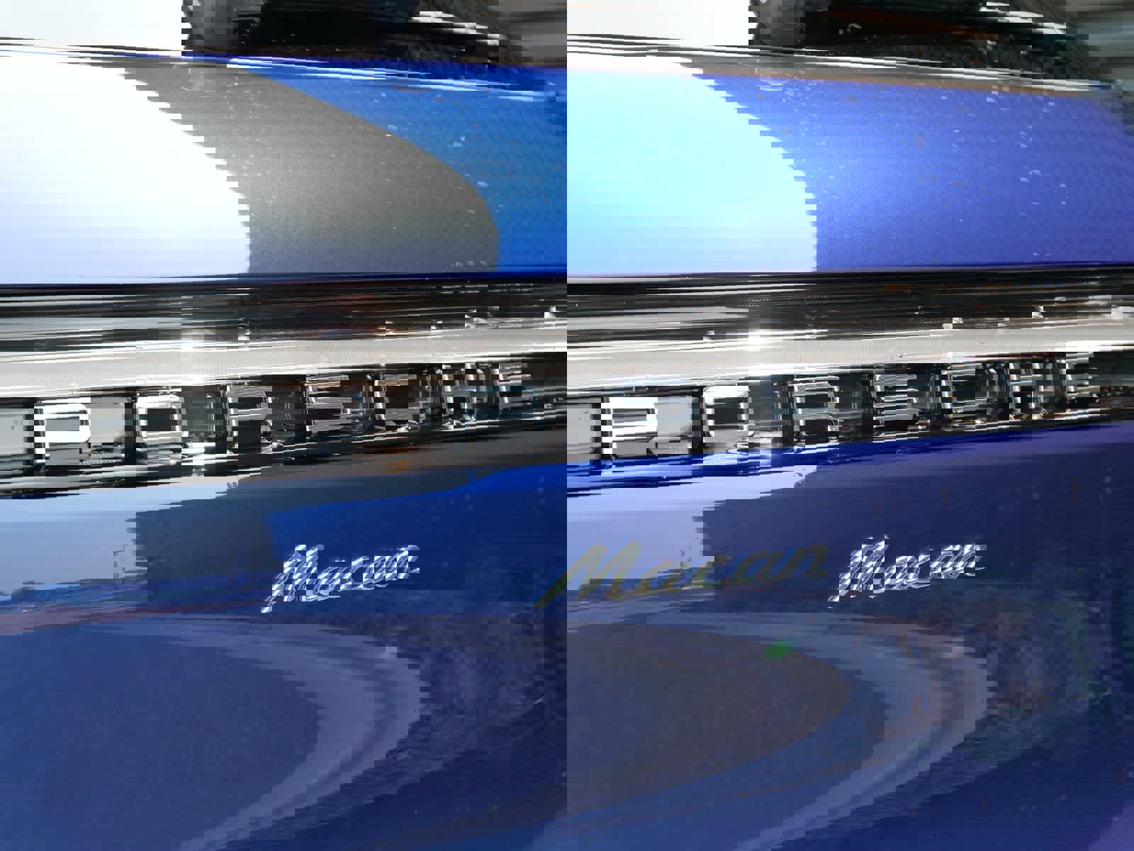 New 2025 Porsche Macan image 8