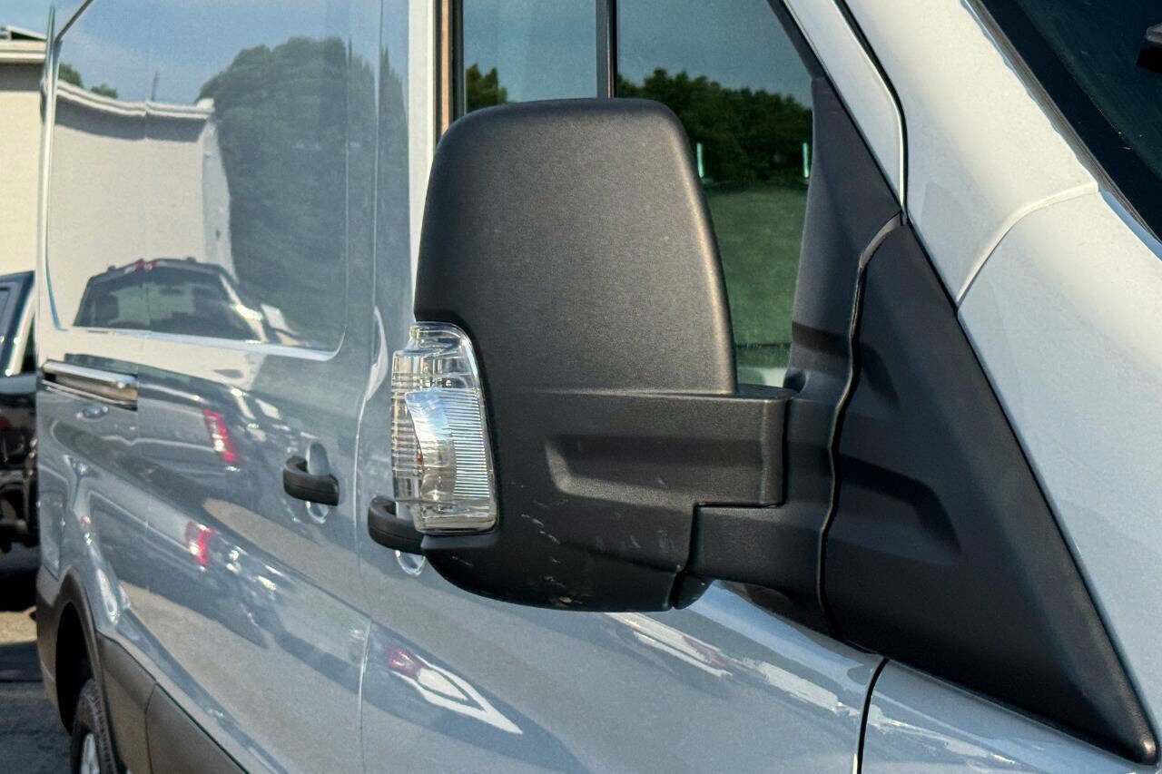 Used 2022 Ford E-Transit Medium Roof w/ Load Area Protection Package RWD image 10