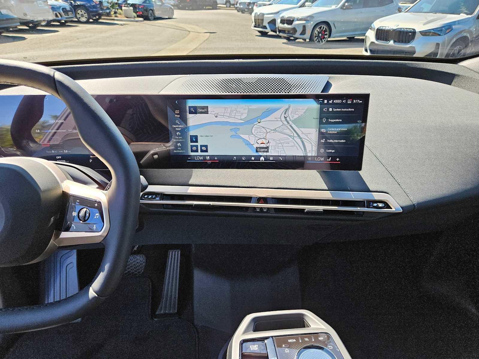 Used 2025 BMW iX xDrive50 image 28