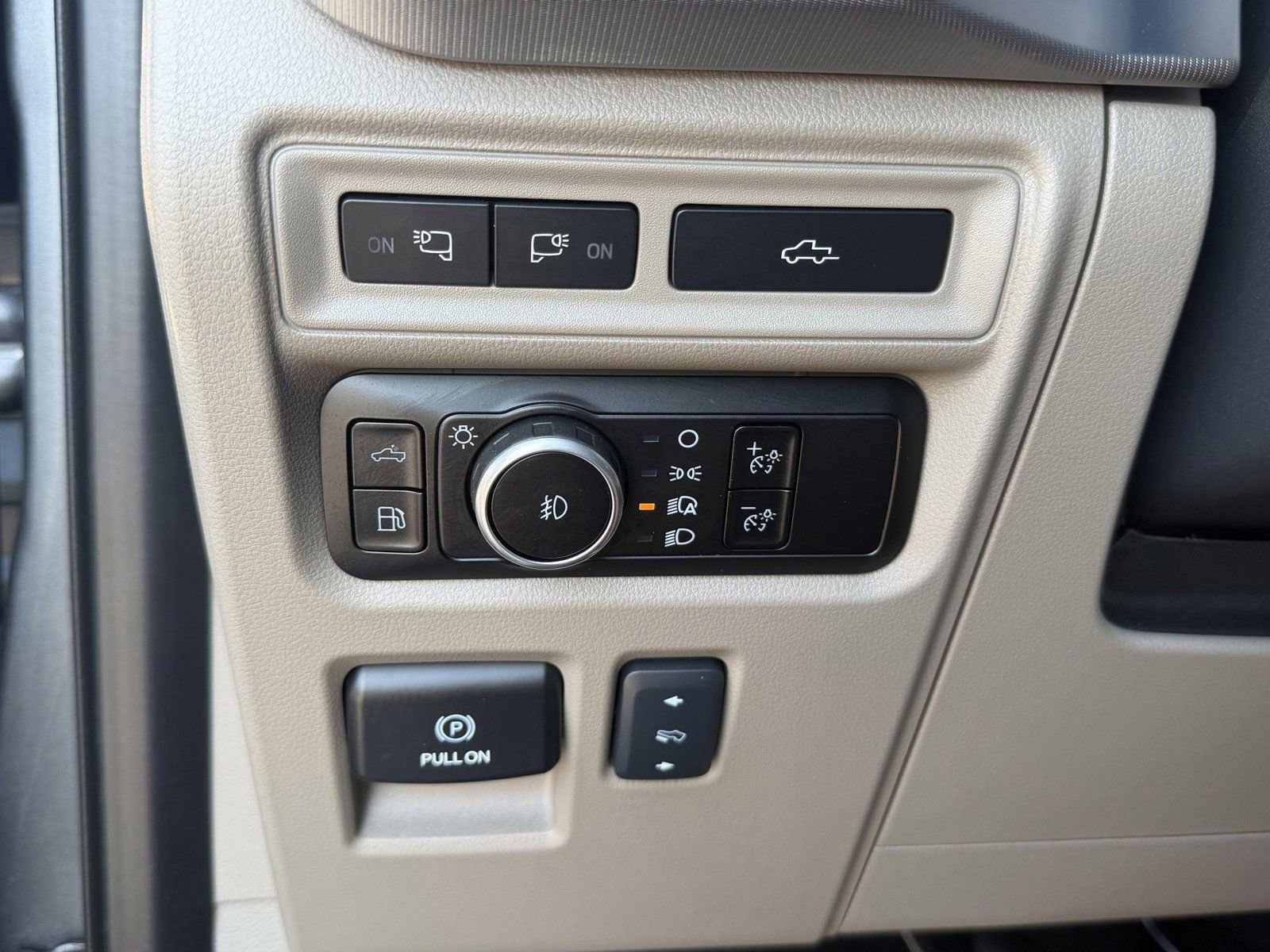 Used 2024 Ford F150 Platinum w/ Equipment Group 703A Plus image 34