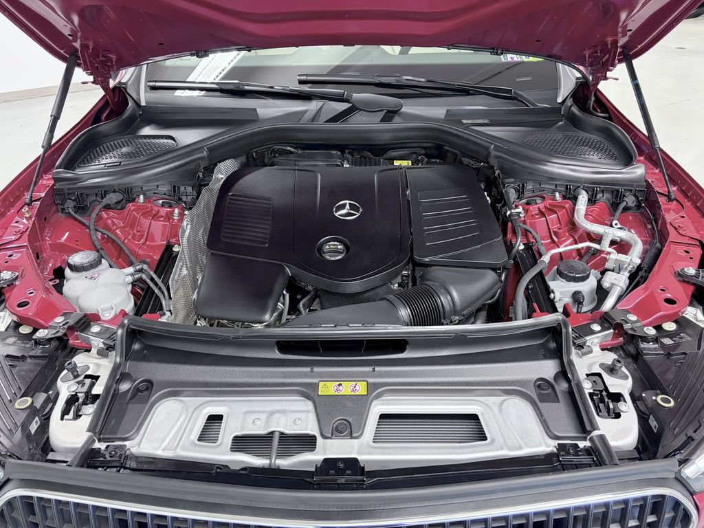 Certified 2025 Mercedes-Benz GLC 300 4MATIC image 13
