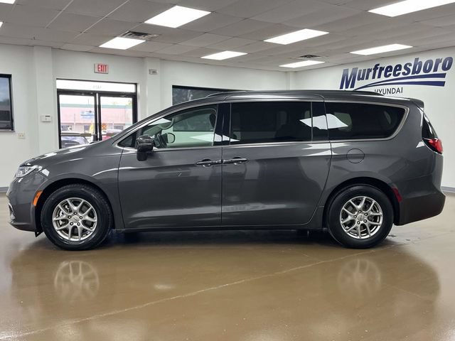 Used 2021 Chrysler Pacifica Touring w/ Cold Weather Group FWD image 9