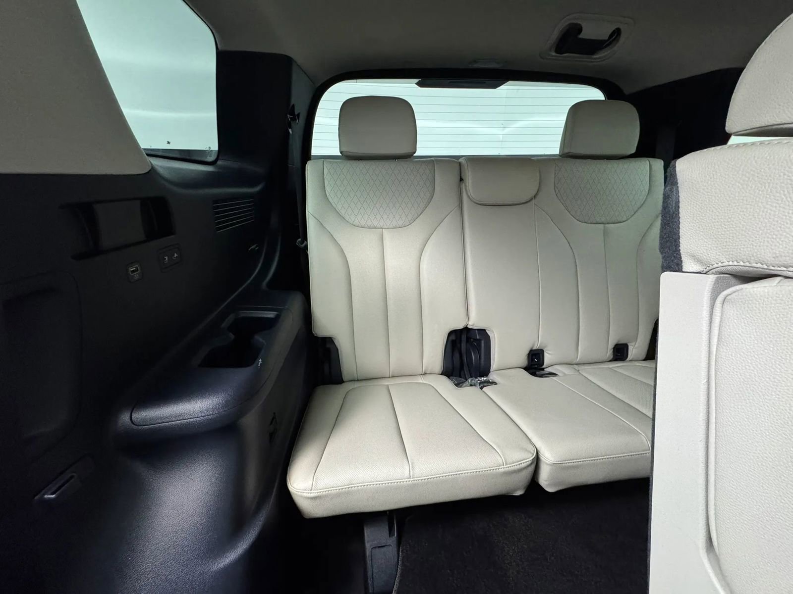 Used 2022 Hyundai Palisade SEL w/ 8P Bench Seat Package AWD/4WD image 43