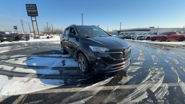 Used 2022 Buick Encore GX Select w/ Sport Touring Package image 2