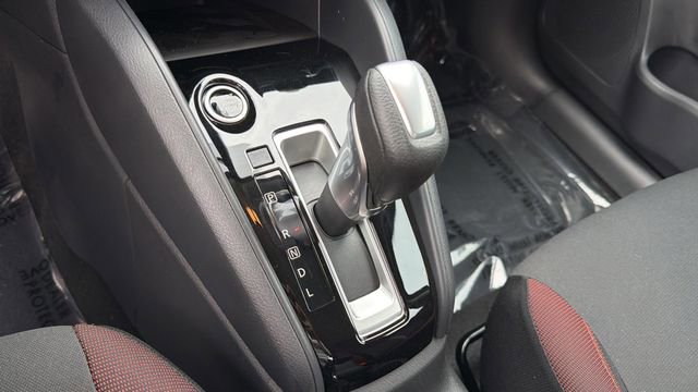 Used 2025 Nissan Versa SR w/ Trunk Package FWD image 28