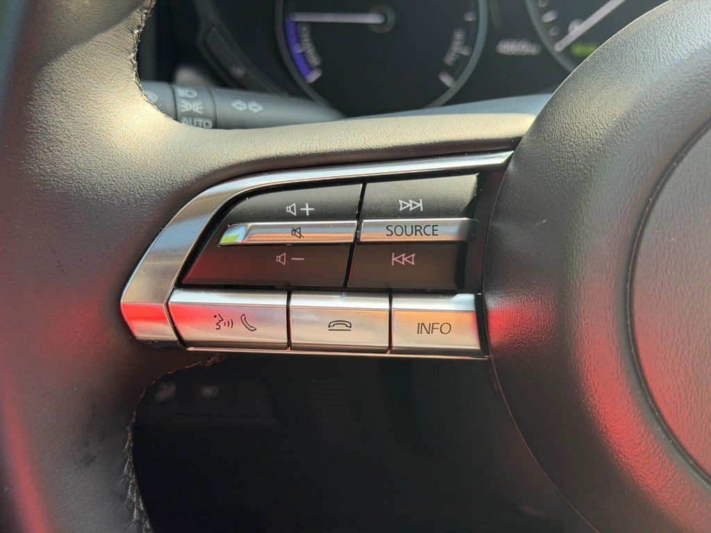 Used 2025 MAZDA CX-50 AWD 2.5 Hybrid w/ Weather Package image 16