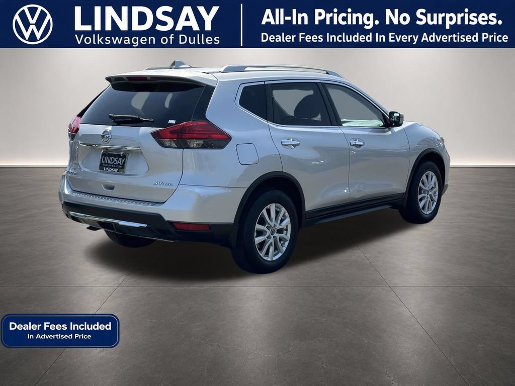 Used 2017 Nissan Rogue SV AWD/4WD image 7