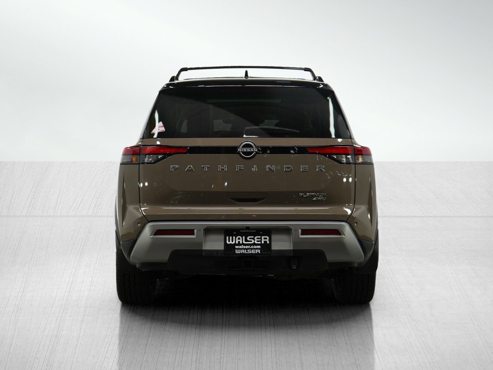 Used 2023 Nissan Pathfinder Platinum w/ Lighting Package (N92) image 4