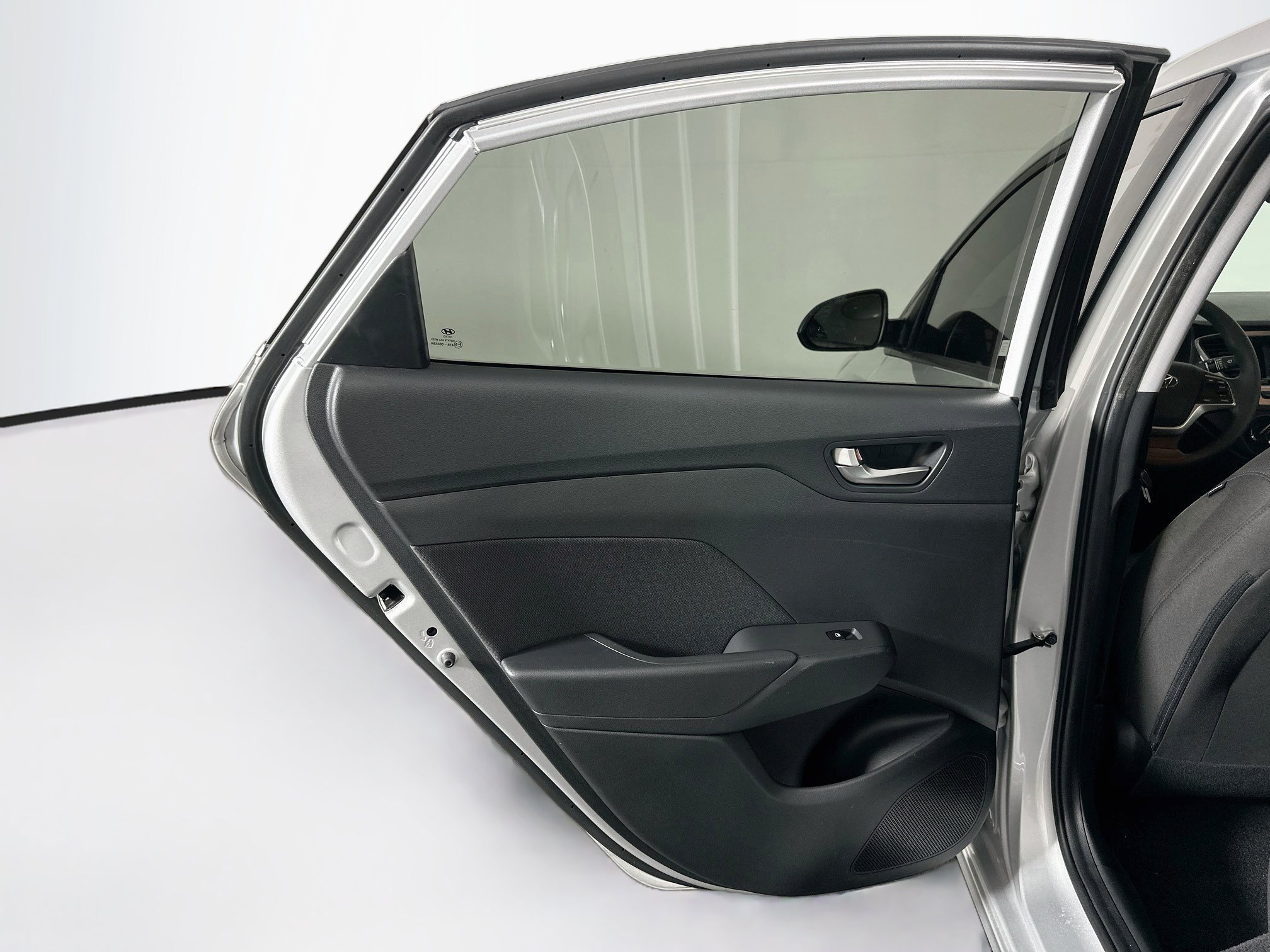 Used 2022 Hyundai Accent SE FWD image 24