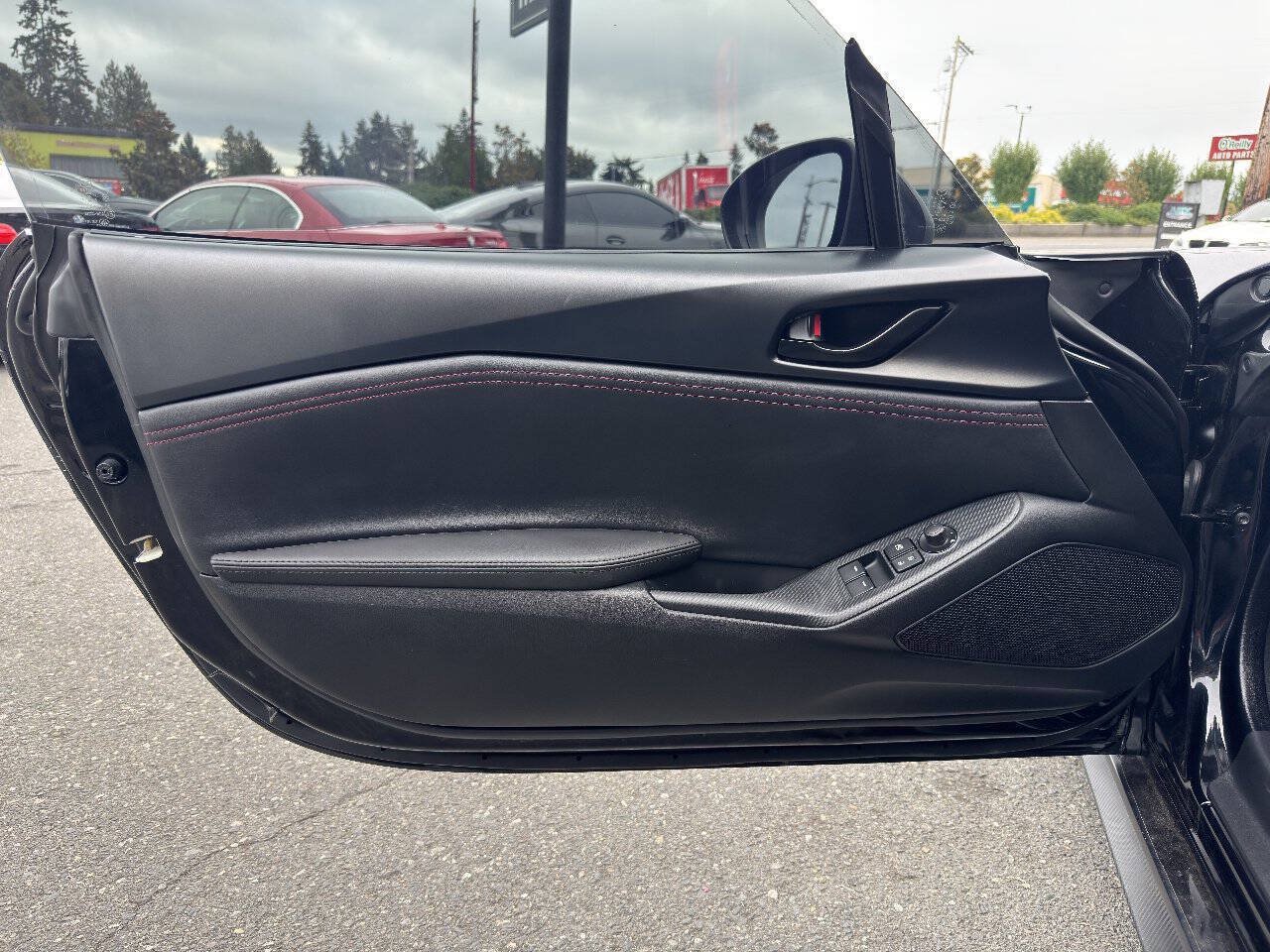 Used 2017 MAZDA MX-5 Miata Club w/ Brembo/BBS Package RWD image 19