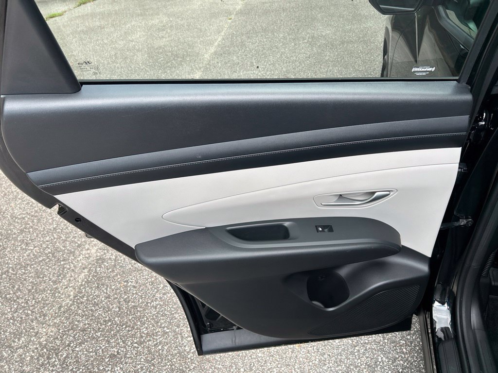 Used 2025 Hyundai Tucson SEL FWD image 25