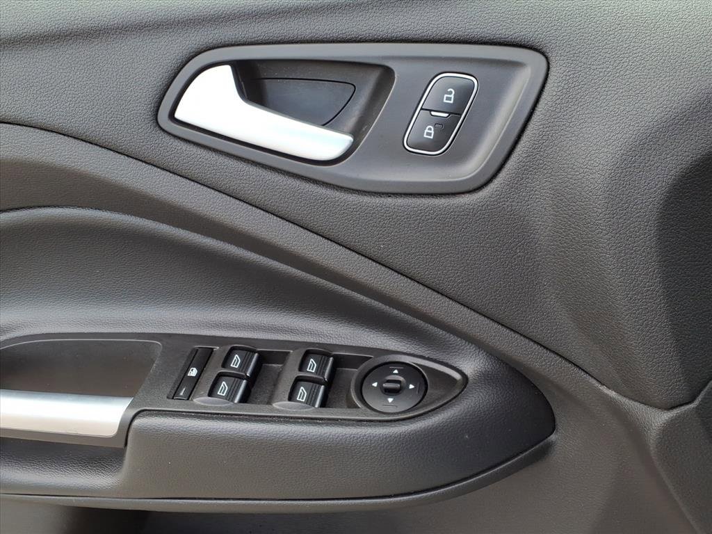 Used 2019 Ford Escape SE image 24