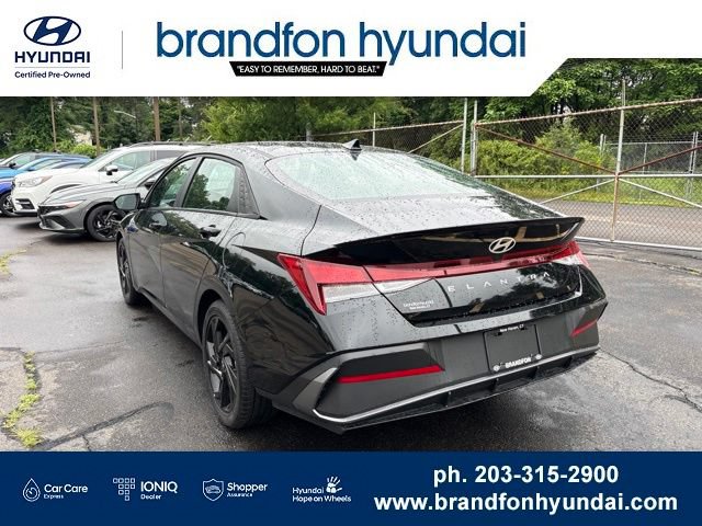 Certified 2026 Hyundai Elantra Sport FWD image 4