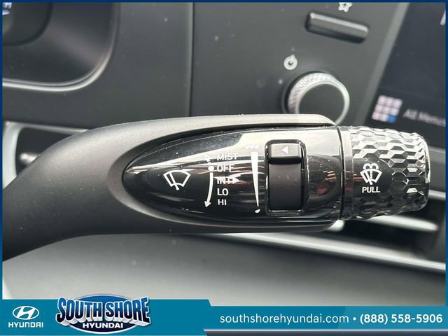 Certified 2025 Hyundai Elantra SE image 25