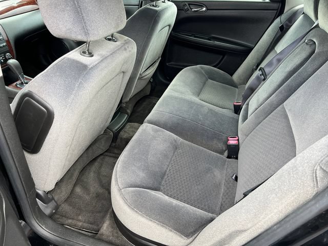 Used 2011 Chevrolet Impala LT FWD image 20