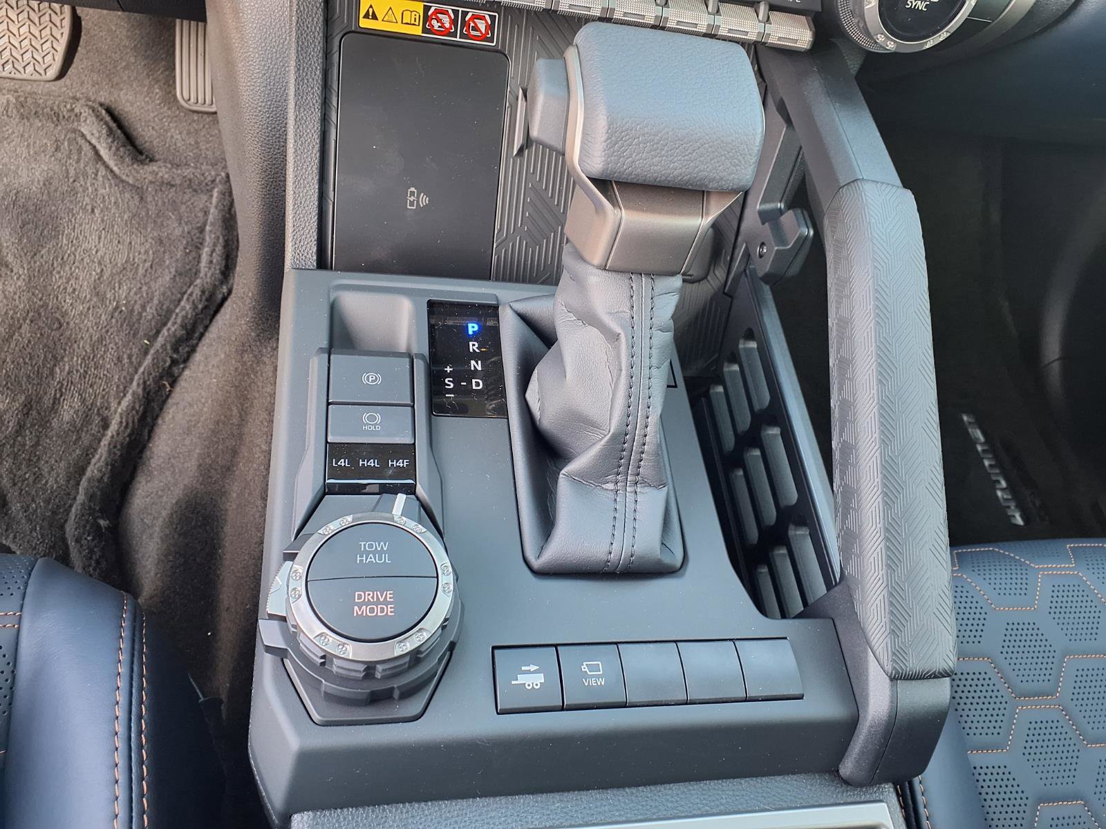 New 2026 Toyota 4Runner Platinum AWD/4WD image 19