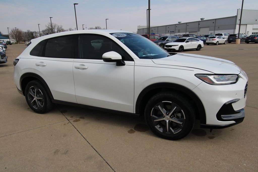 Used 2023 Honda HR-V EX-L image 3