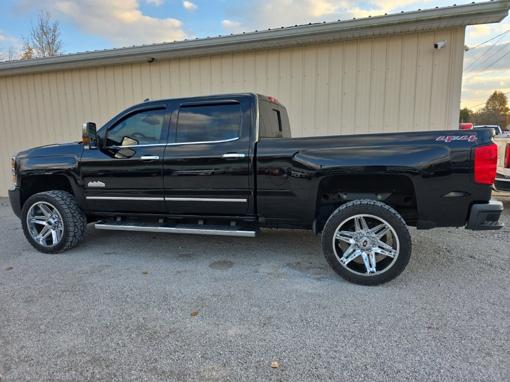 Used 2016 Chevrolet Silverado 2500 High Country w/ Duramax Plus Package image 11