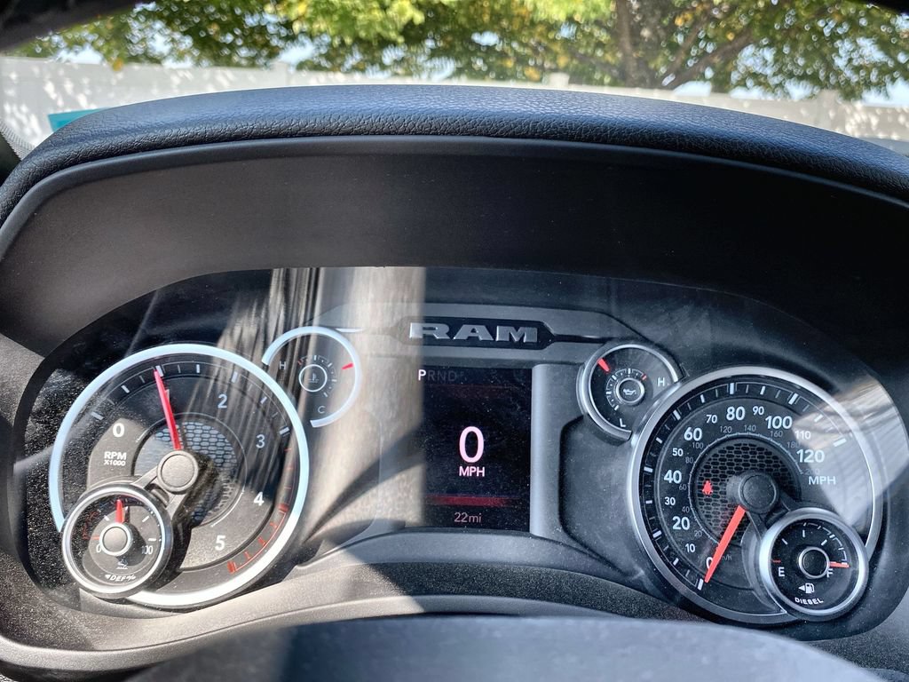 New 2025 RAM 2500 Big Horn AWD/4WD image 17