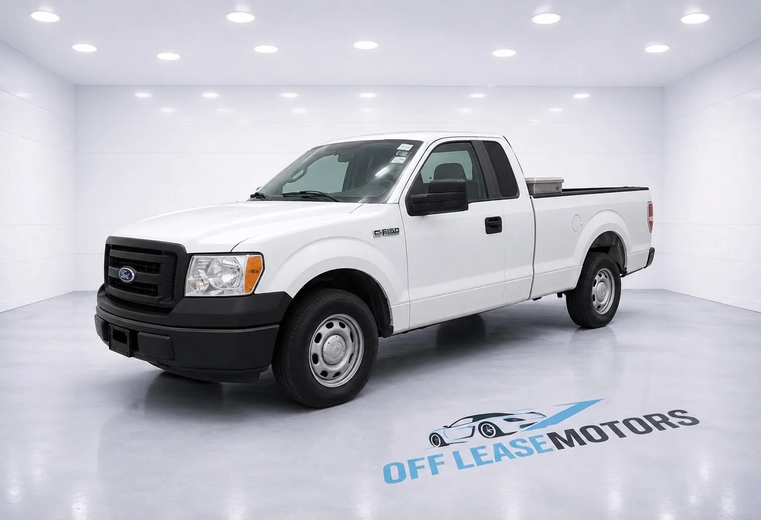Used 2005 Ford F150 XL RWD image 1