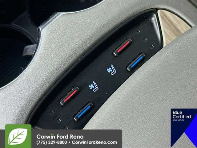 Used 2021 Toyota Venza XLE w/ Softex Package AWD/4WD image 23