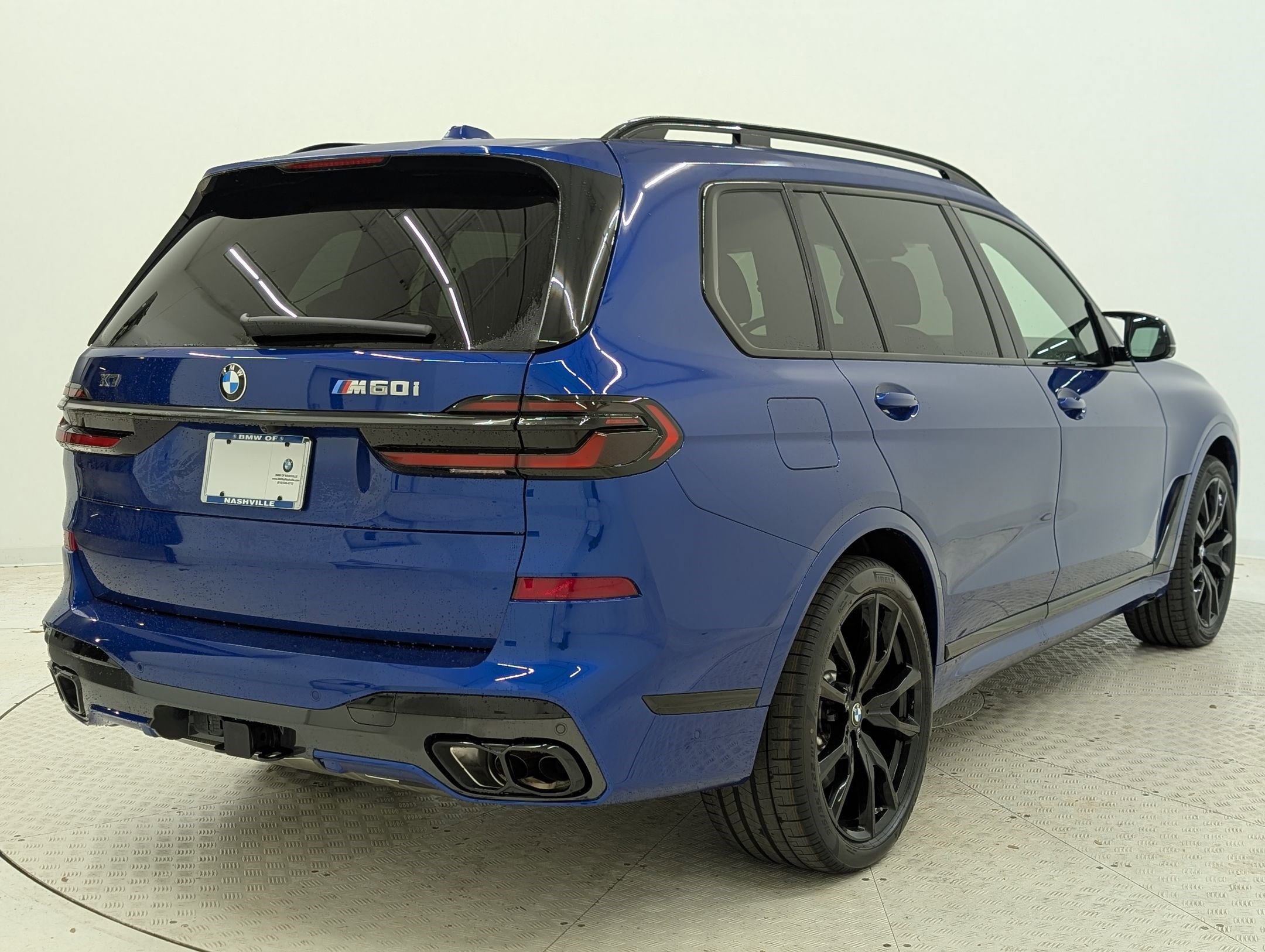 New 2026 BMW X7 M60i image 9