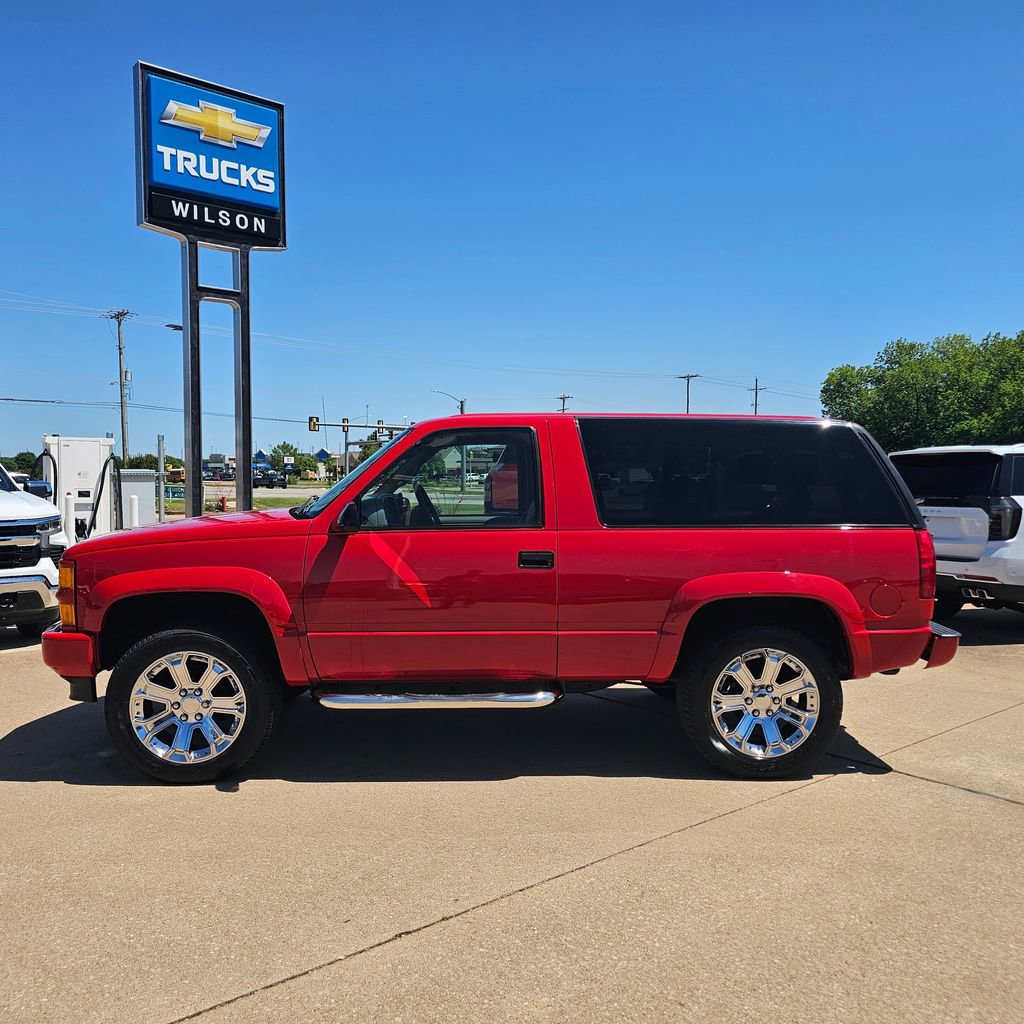 Used 1997 Chevrolet Tahoe 4WD 2-Door w/ Preferred Equipment Group 2