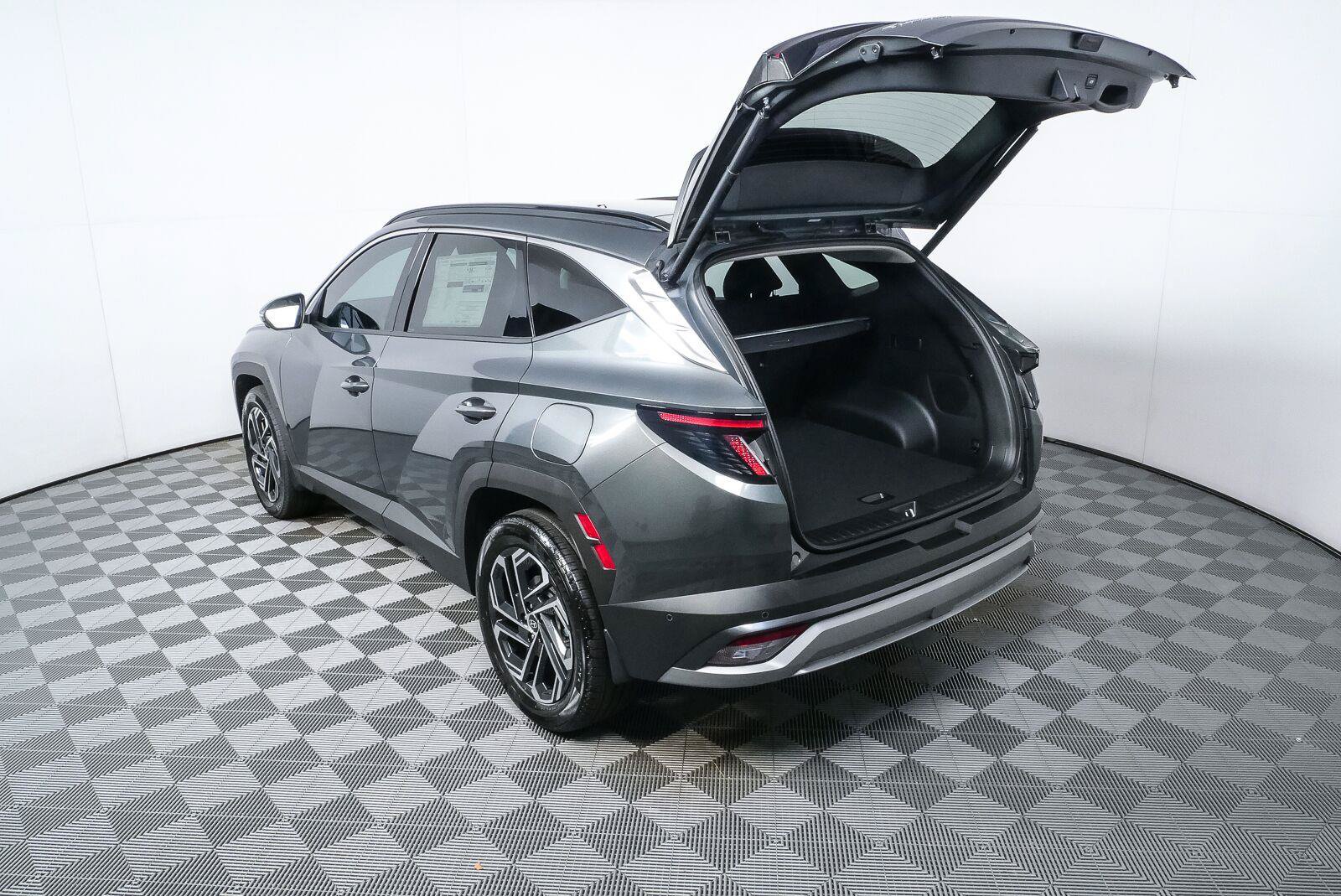 New 2026 Hyundai Tucson Limited AWD/4WD image 30