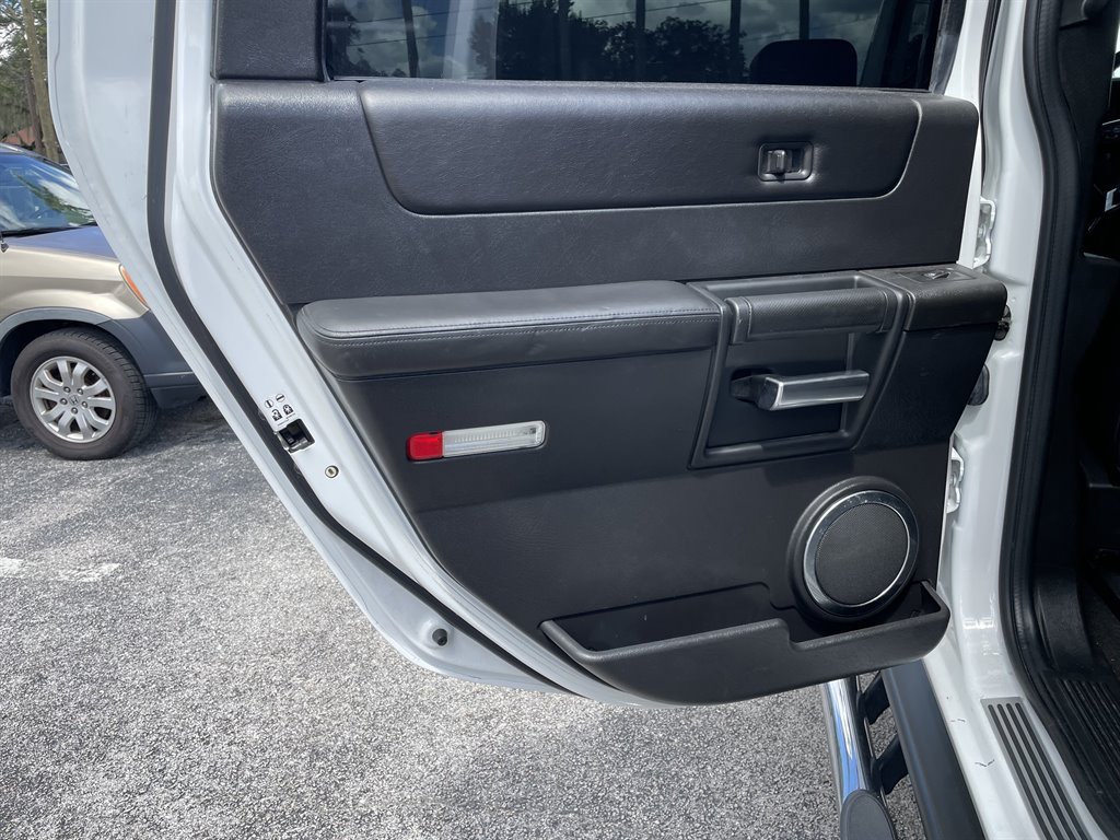 Used 2007 HUMMER H2 SUT AWD/4WD image 45