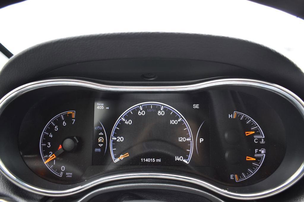 Used 2021 Jeep Grand Cherokee Limited w/ Premium Lighting Group AWD/4WD image 14